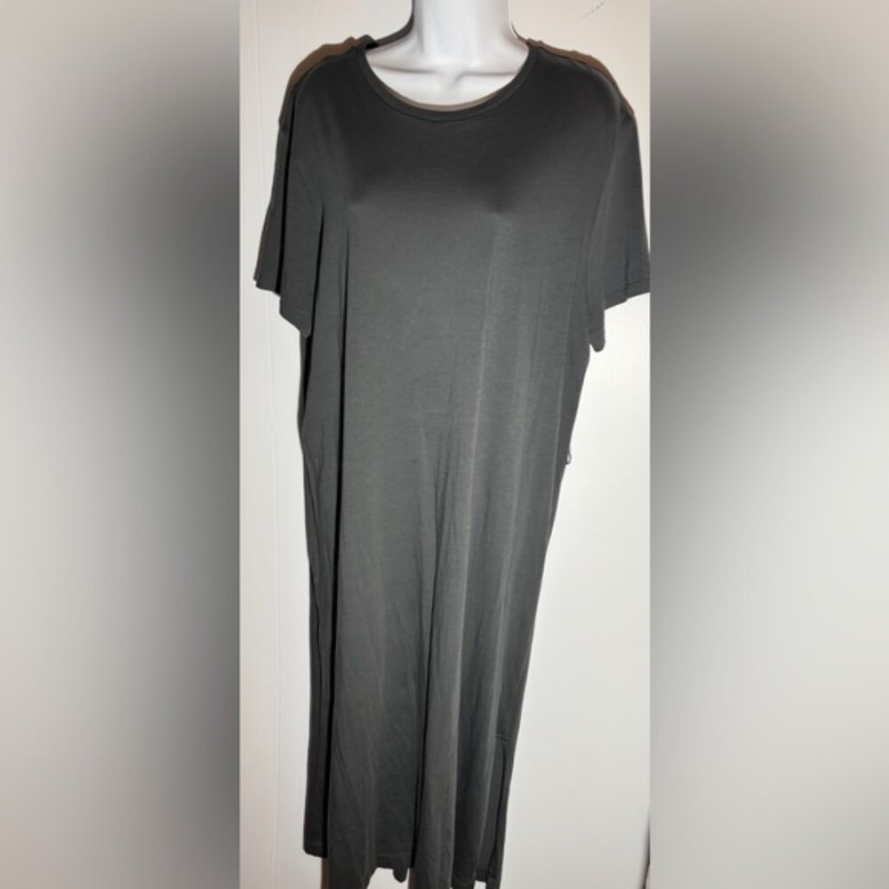 Vince. Long t shirt dress 100% cotton size XL pit to pit 21 inchesMade in Paris